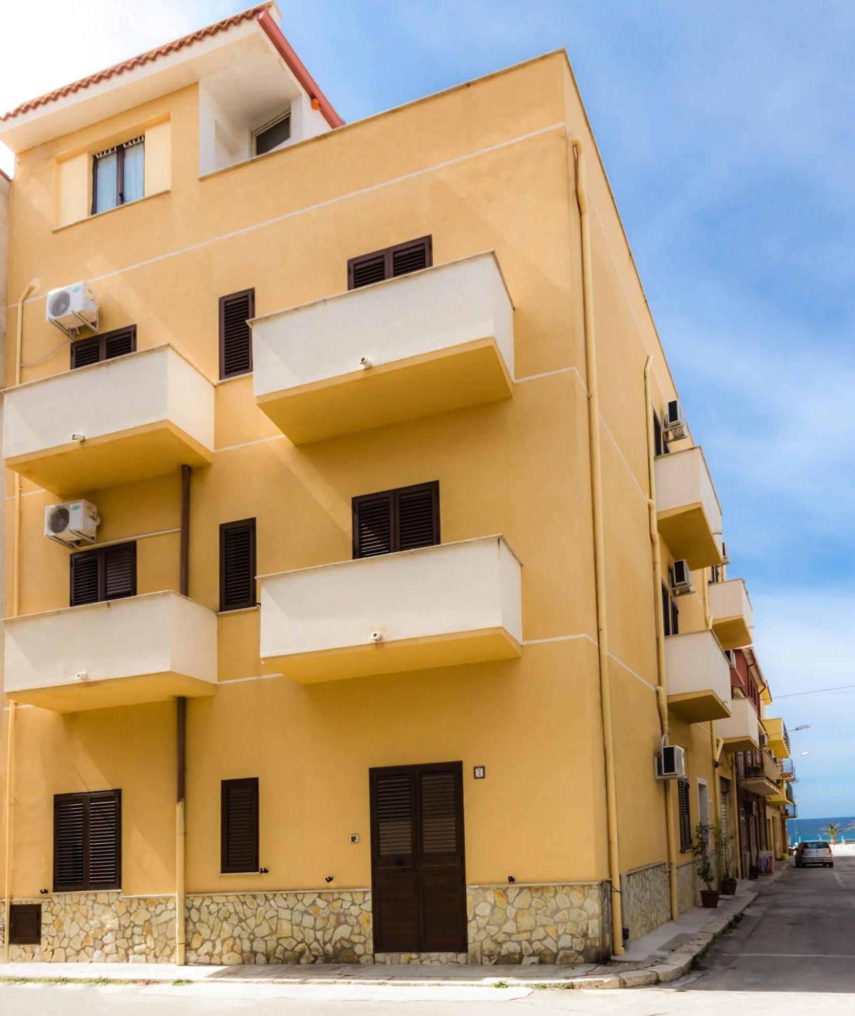 Casa Vacanze Biondo Trappeto  Exterior photo